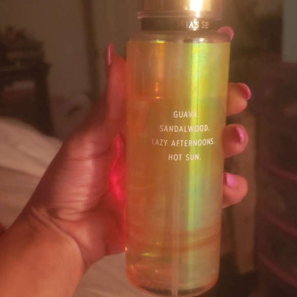 🔥RARE COCONUT SUNSHINE ON THE ISLAND VICTORIA SECRET MIST - Picture 5 of 6